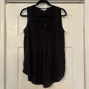 Doe & Co. Black Sleeveless Pintuck Tie-Front Tank